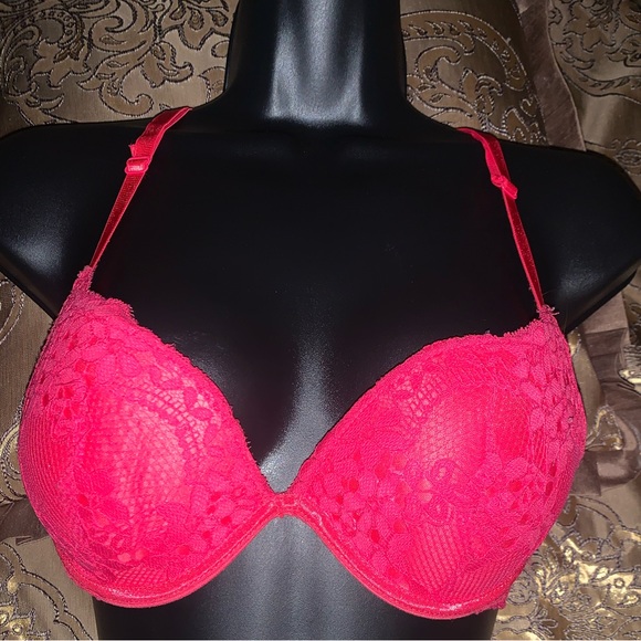 Halter Lace Bra - Picture 2 of 5